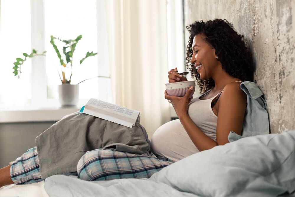 the best vegan pregnancy books for you & your baby bump