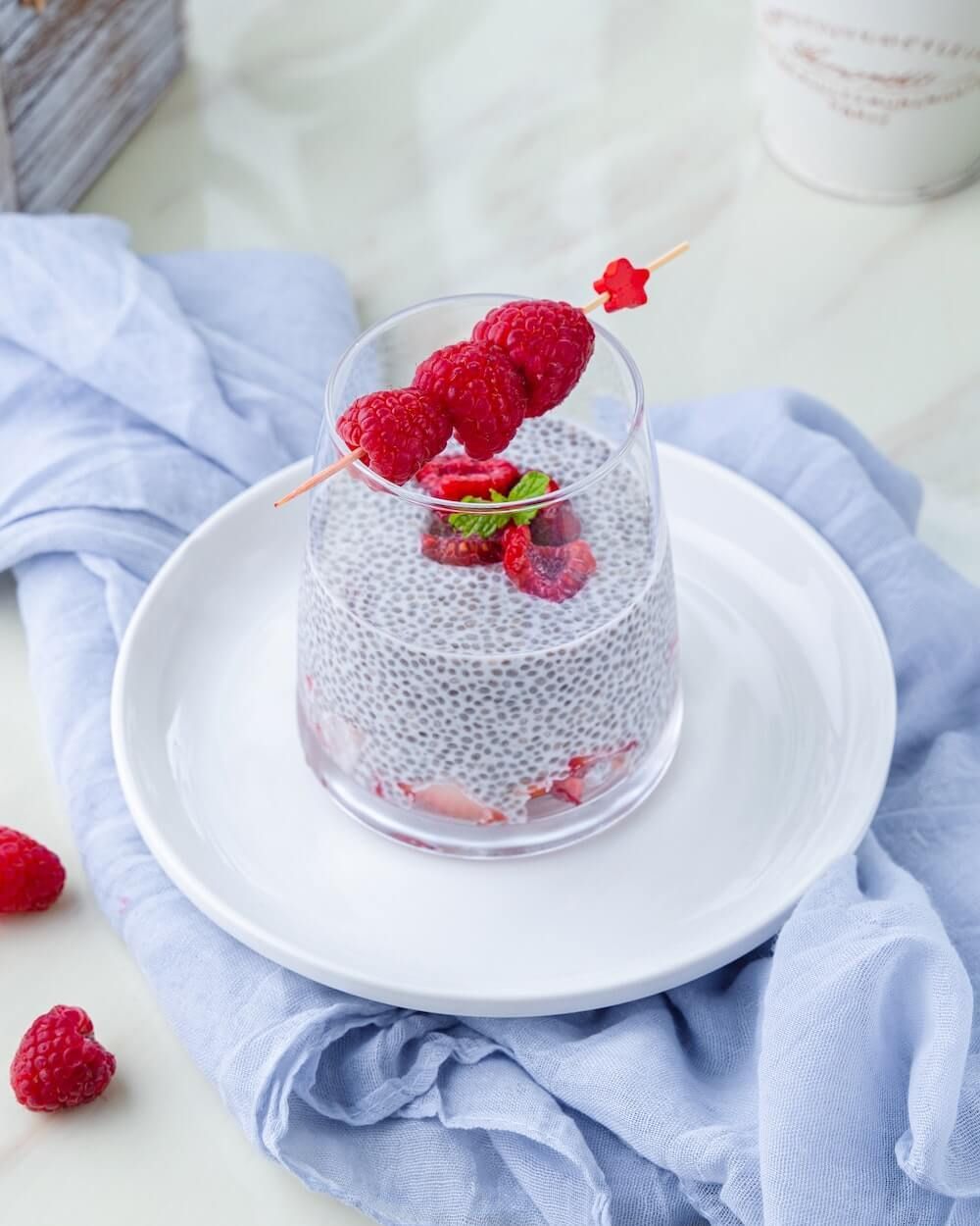 breakfast berry chia pots