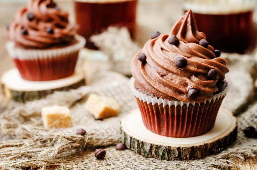 the chocolate cupcakes