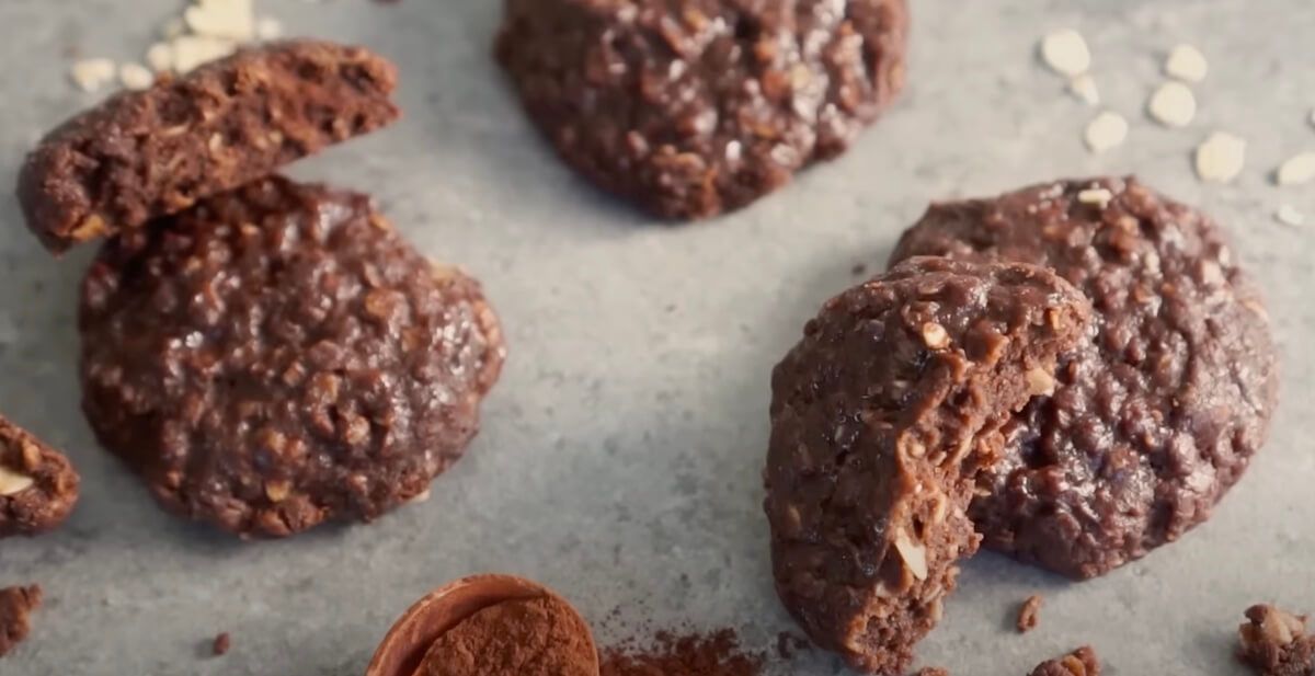 no-bake peanut butter chocolate cookies
