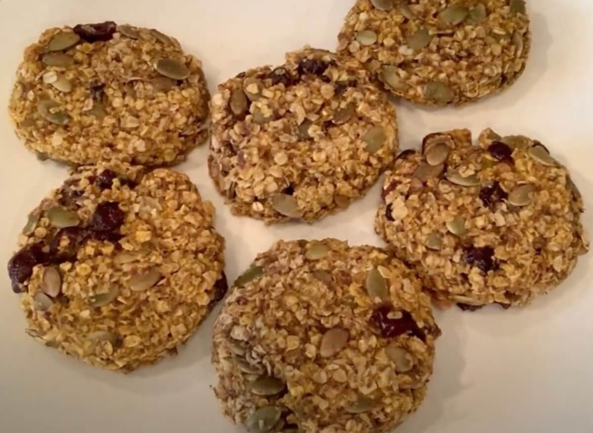 no-bake vegan pumpkin cranberry breakfast cookies