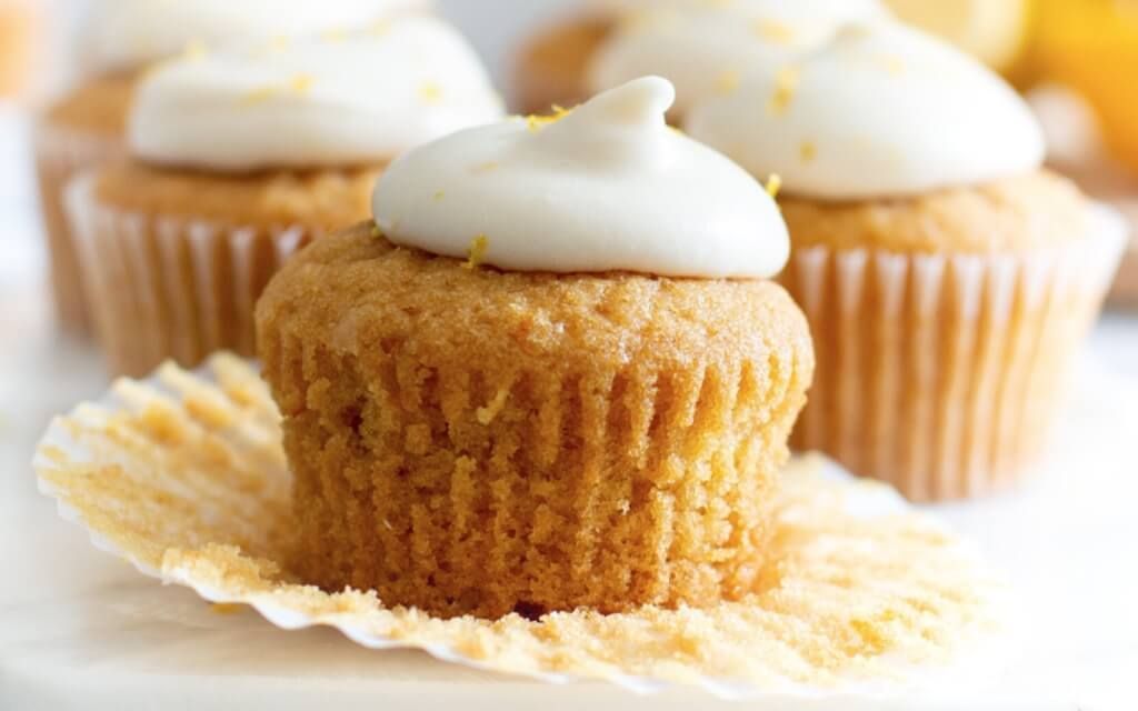 tangy vegan lemon cupcakes