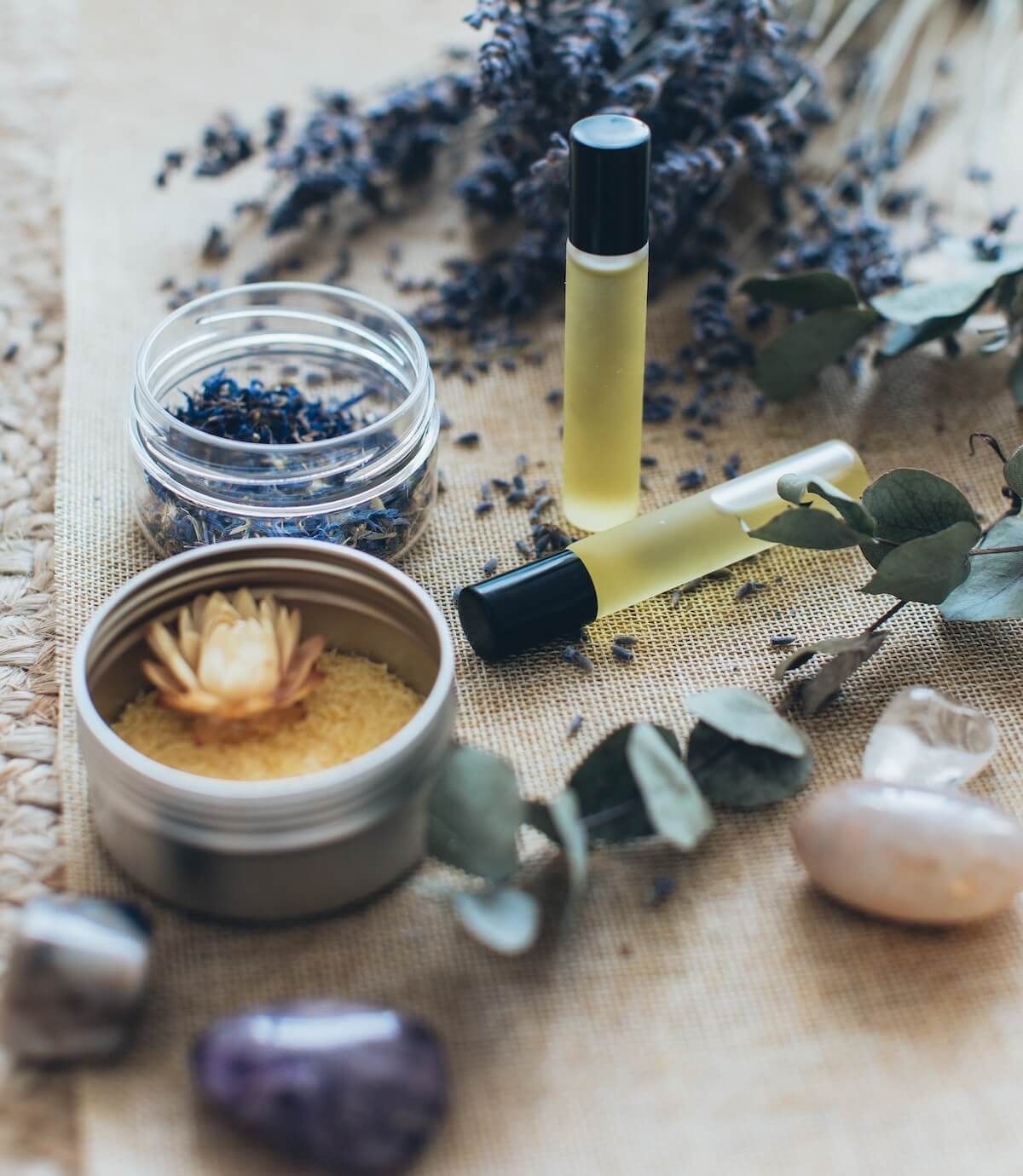 two diy sensual perfumes to charm your date this valentine’s day