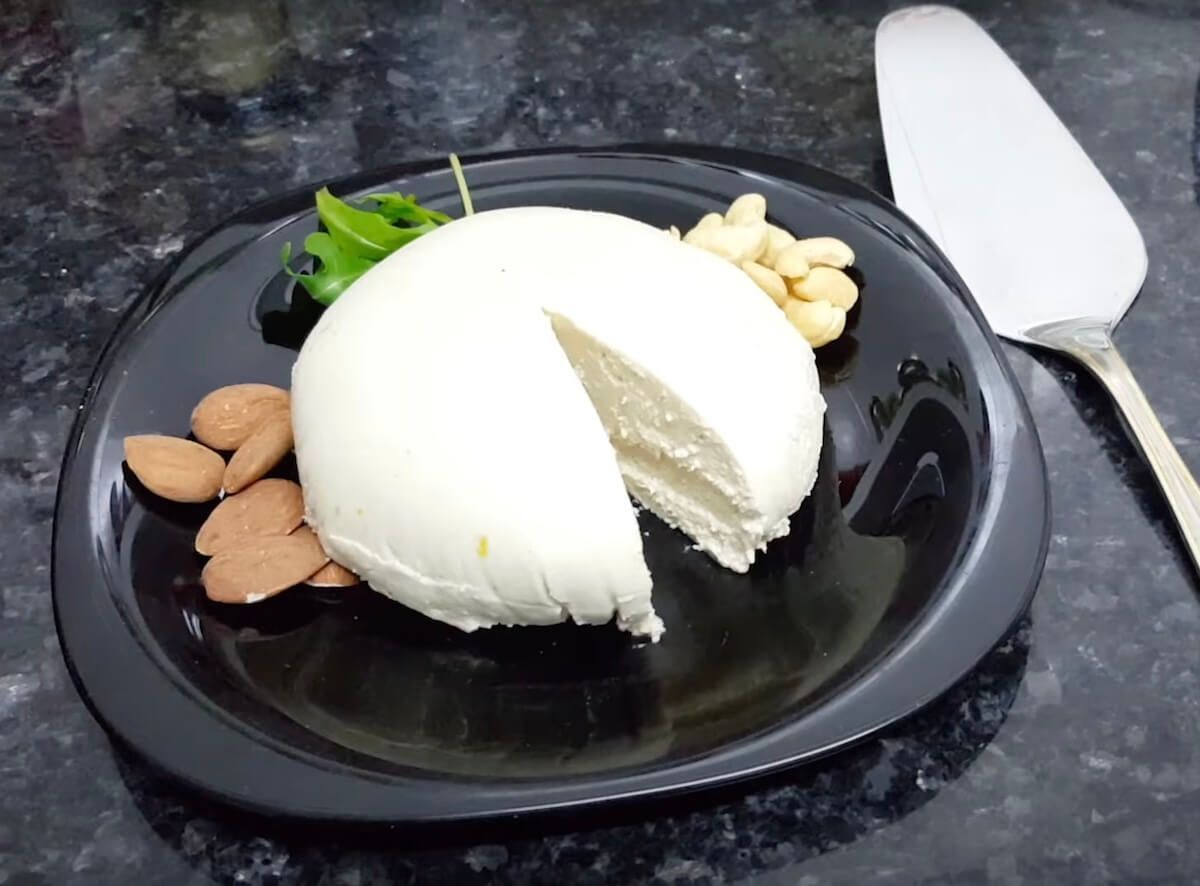 vegan cheese shop in canada told to stop using the word cheese in San Francisco, CA